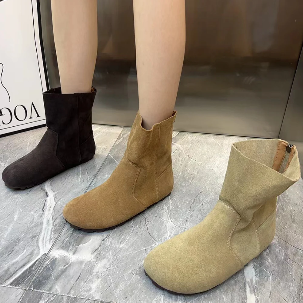 Botas de nieve de cuero antideslizantes para mujer, zapatos de felpa, informales, talla grande, a la moda, Otoño e Invierno