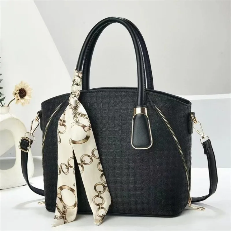 

Luxury Leather Diaper Bag For Women Minimalist Design Handbag Elegant Classic Commuter Large Capacity Bag