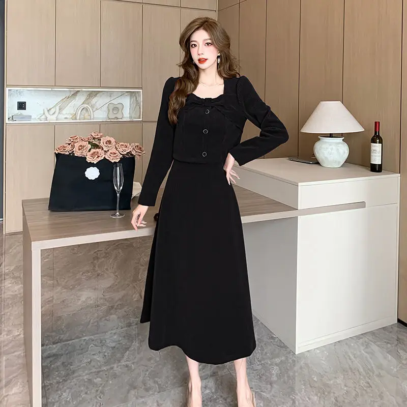 2023 Spring and Autumn Retro Outfits Dress French Hepburn Bow Corduroy Top High Waist Half Skirt Two Piece Set For Women