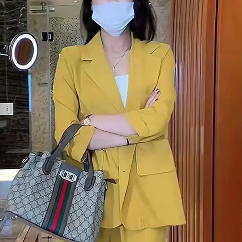 가을 신상 오버사이즈 출퇴근용 루즈핏 오피스룩 블레이저 패션 라펠 포켓 솔리드 컬러 캐주얼 블레이저 여성 의류 2025