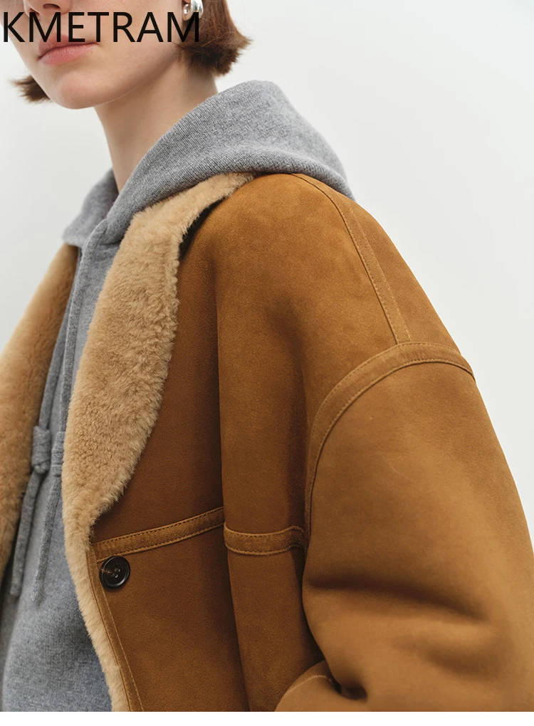 سترة من صوف ميرينو الطبيعي من جلد الغنم مزدوجة الوجه للنساء معطف فرو حقيقي عتيق قابل للعكس 2025 ملابس شتوية للنساء