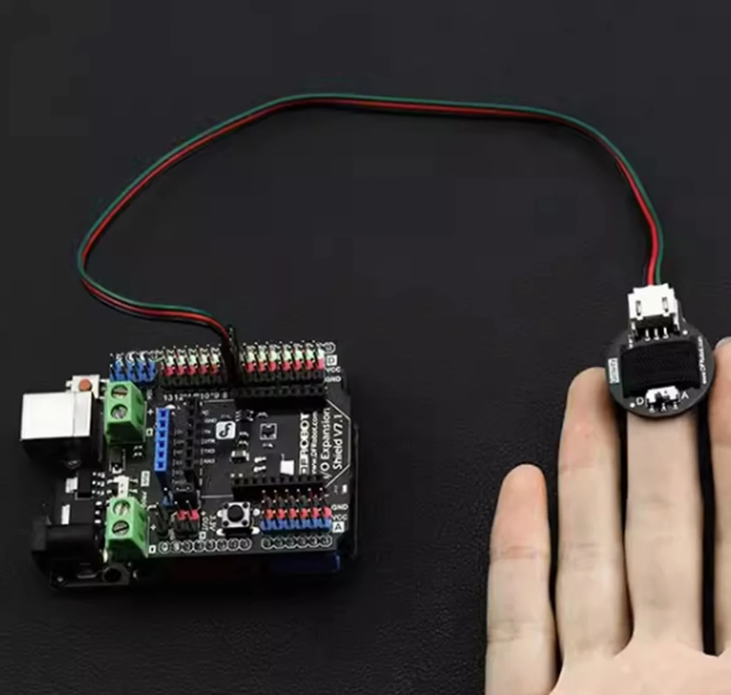 

DFRobot Гравитационный датчик сердечного ритма для обнаружения сердцебиения