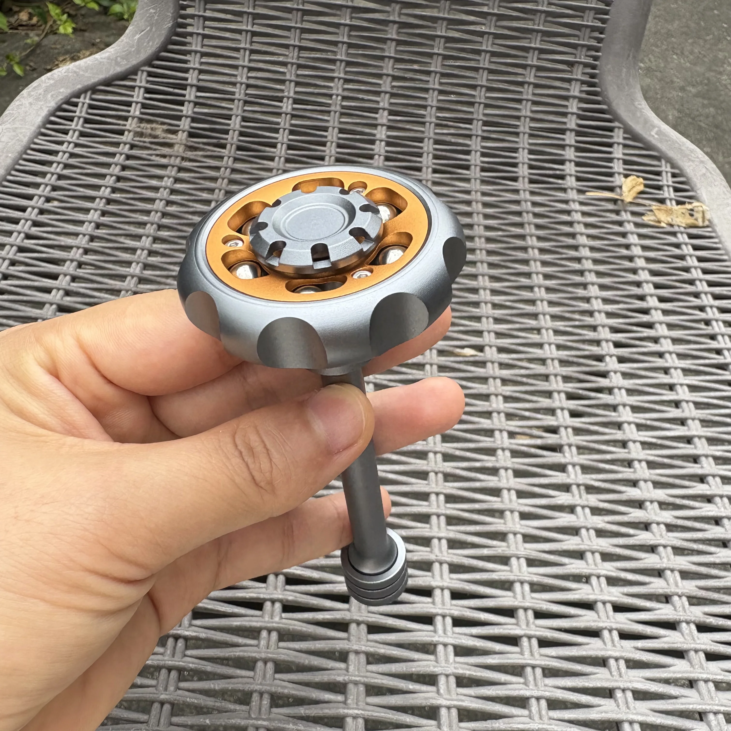 Grande roue Fidget Spinner sceptre Gyroscope Fidget jouet, Gear Fidget Spinner, jouets de bureau EDC magnétique métal adulte Anti-Stress pour