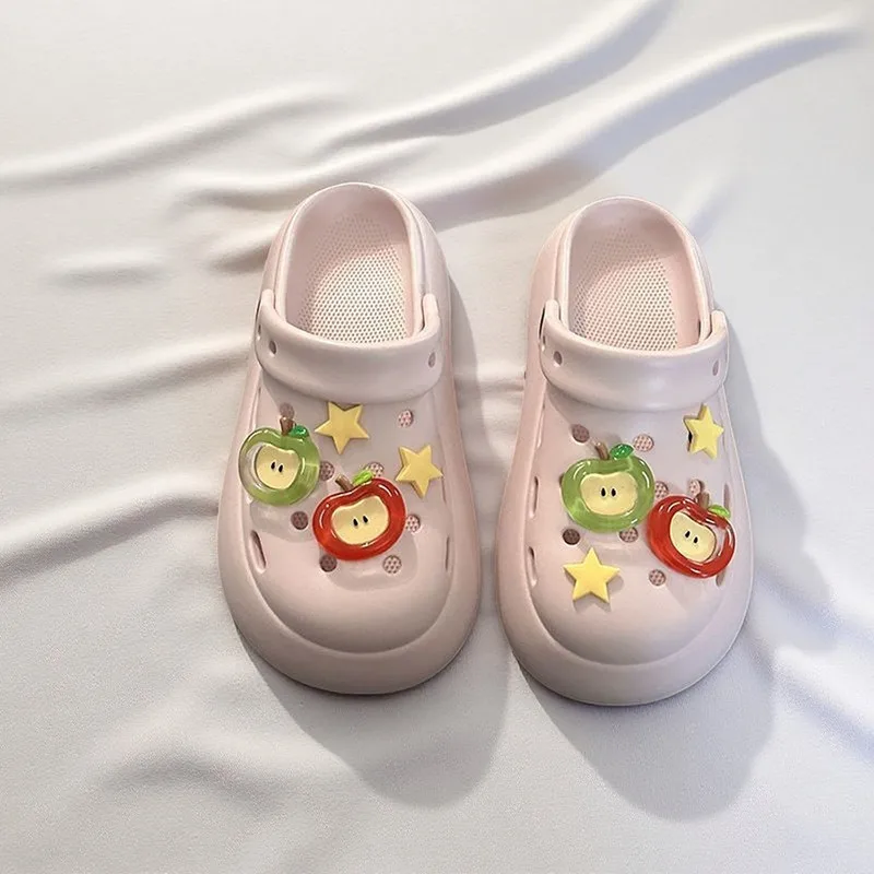 المبيعات الساخنة سحر الأحذية الموضة لزهور التفاح الخماسي الصغيرة قباقيب إبزيم الحذاء لطيف إكسسوارات الأحذية الديكور للفتيات هدية