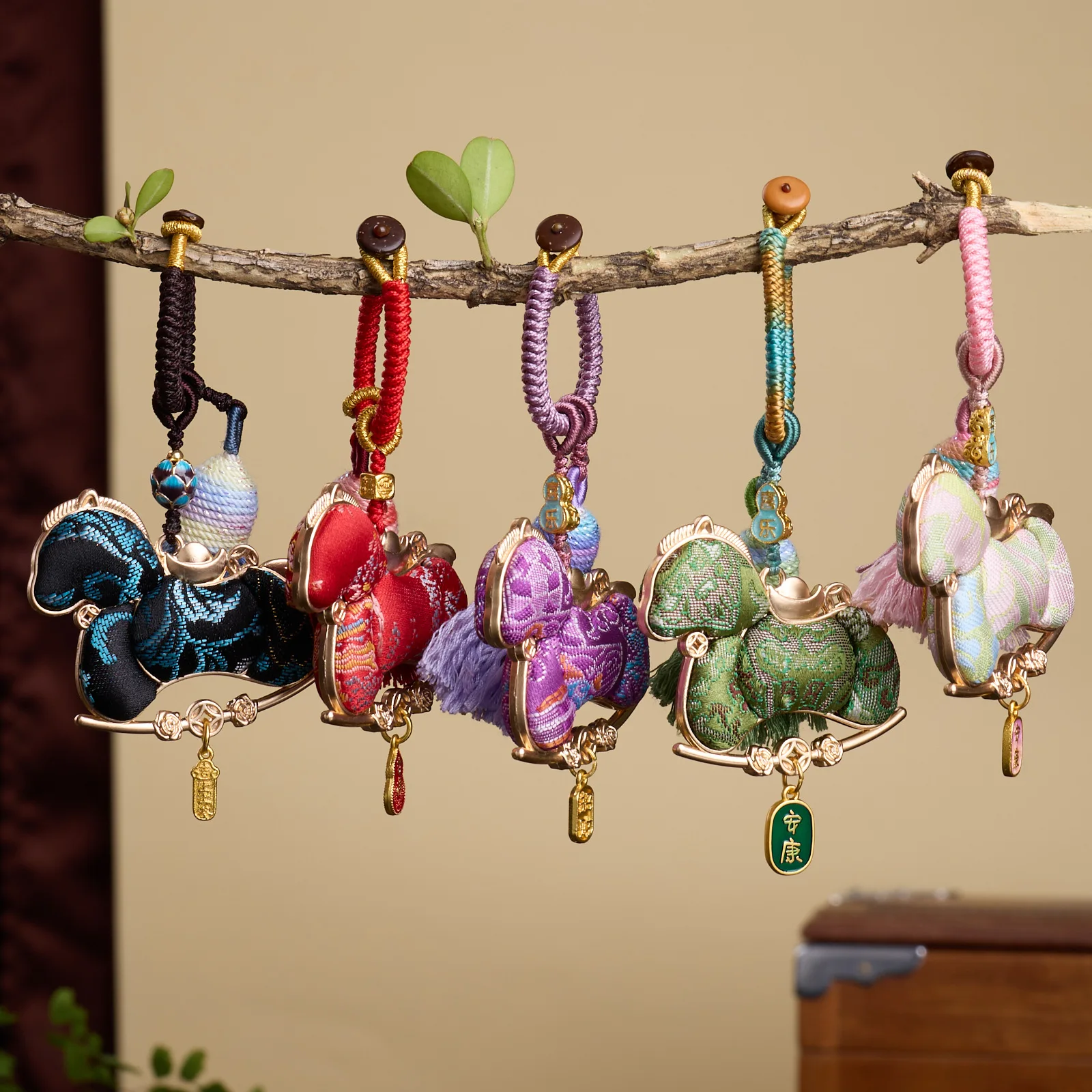 Handmade Song Dynasty Brocade Forged Charm Pendant Car Hanging Key Chain Mobile Phone Bag Bag Diy Accessories Decorative Pendant