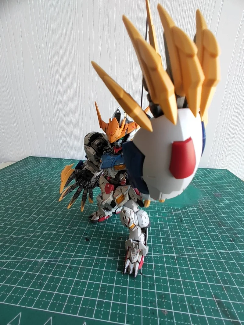 MGSD Barbatos 조립 모델 키트 및 늑대 왕 거대한 발톱 액세서리 제로 계획 액션 피규어 소장 장난감