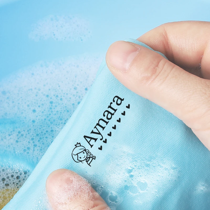 Sello de nombre personalizable para estudiantes: kit de sello impermeable de tamaño de viaje, con tinta ecológica, útiles escolares y juego de regalo aprobado por el maestro