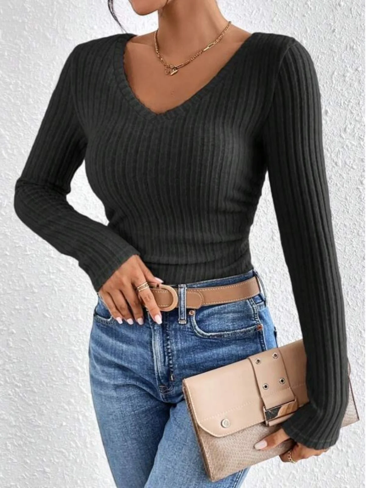 เสื้อผ้าผู้หญิงทรงเข้ารูป แขนยาว คอวี ลายพิมพ์แฟชั่น ผ้าโพลีเอสเตอร์ สำหรับฤดูใบไม้ผลิและฤดูใบไม้ร่วง สไตล์ลำลอง เส้นใยโพลีเอสเตอร์ 100%