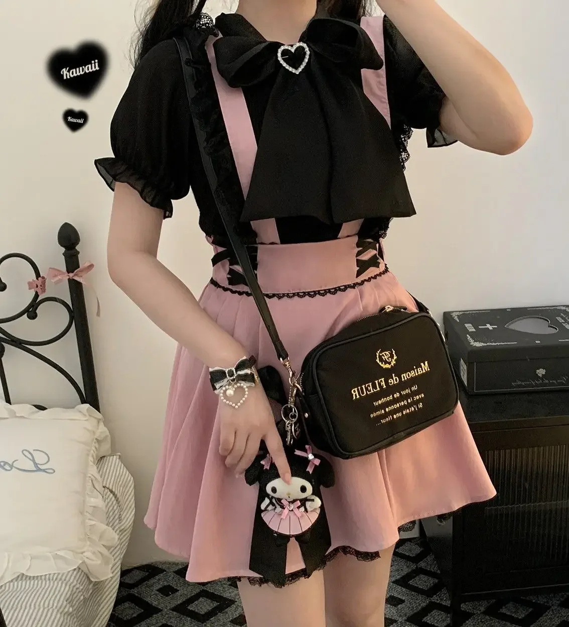 Falda corta de tirantes con lazo de encaje para niñas, minifaldas de línea A, estilo japonés, Lolita, Harajuku, color negro y rosa