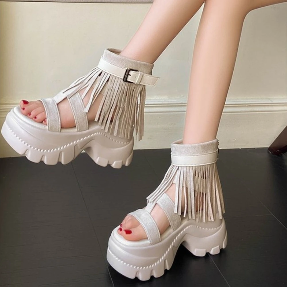 

*New Summer Platform Sole Buckle Women's High Heel Short Sandals Fashionable Western Fringed Suede Open Toe Women's Sandals