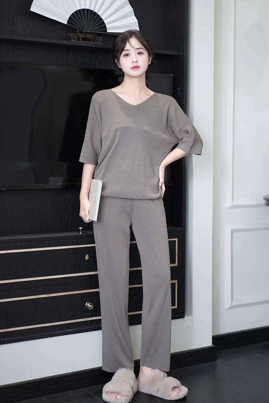 

Korean Fashion Knitted Two Piece Set Women Casual Loose V-neck Half Sleeve Pullover Top + Wide Leg Pants Sets Women's Tracksuit
