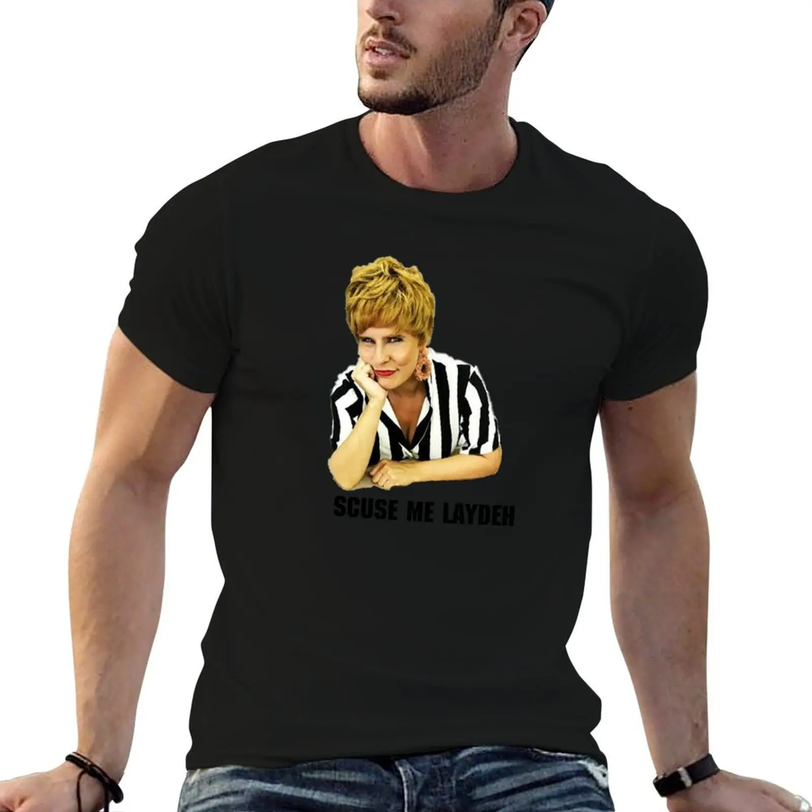 T-shirt à manches courtes avec imprimé élégant de la boutique caritative Sue