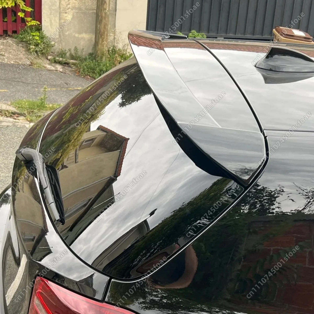 

For BMW 1 Series F20 F21 116i 118i 120i 125i M135i M140i 2011-2019 Glossy Black Rear Roof Spoiler Lip Rear Spoiler Extension Kit