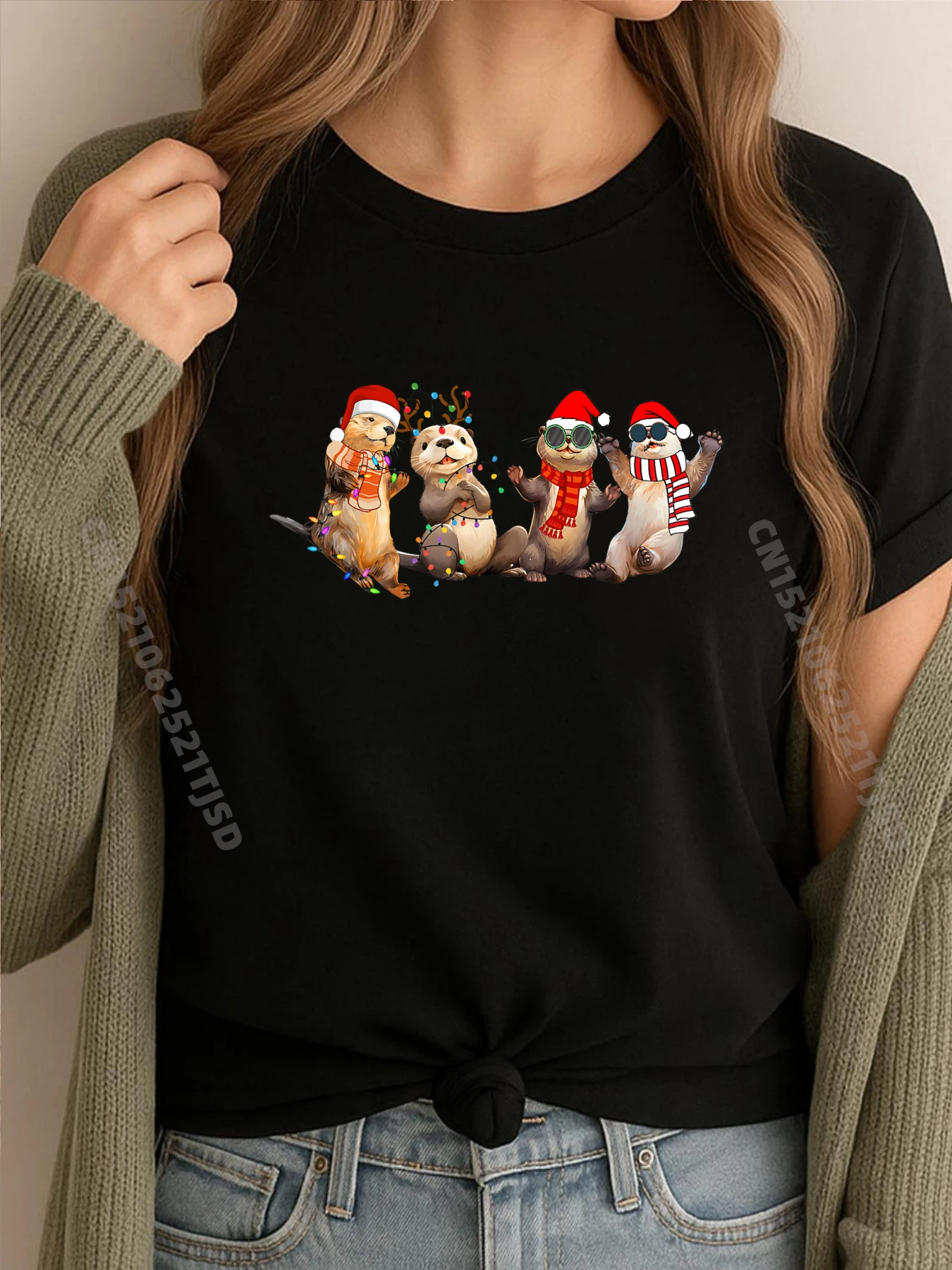 

Рождественская пижама с милой выдрой, рождественские огни, брендовая футболка с изображением животных, футболка большого размера с иллюстрацией