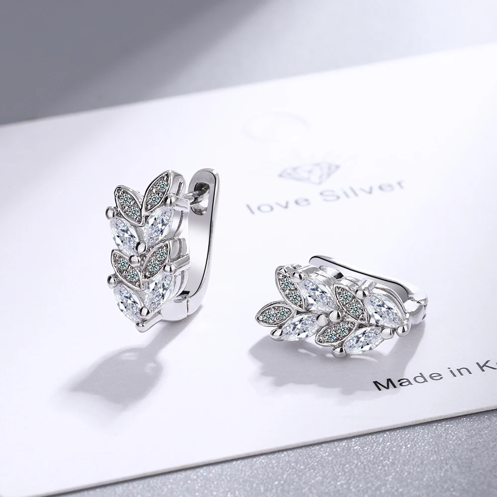 925 Sterling Zilver Nieuwe Vrouw Mode Sieraden Hoge Kwaliteit Crystal Zirkoon Eenvoudige Retro Leaf Korte Oorbellen