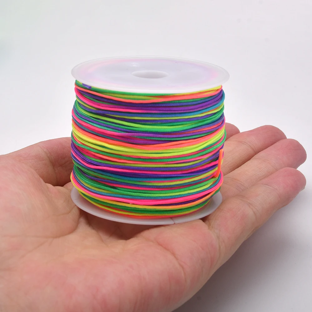 50 Yards 0,8 mm Bastel-Nylonschnur für Schmuckherstellung, Perlenarbeiten, geflochtene Nylon-Satinschnur für Armbänder, Rattail-Besatz, chinesischer Knoten – Detail 5