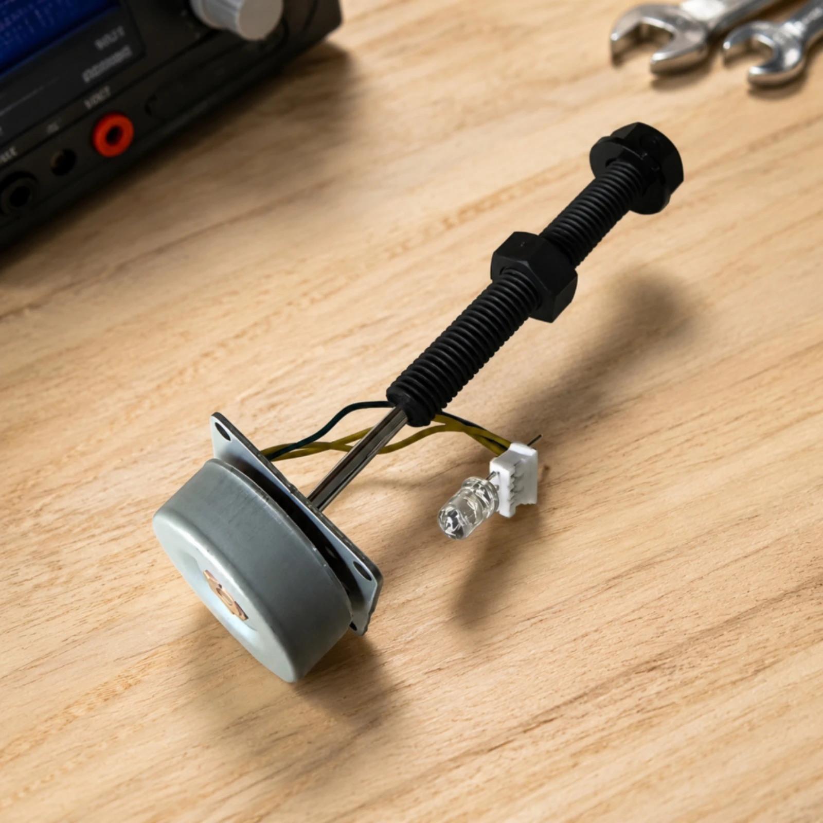 Miniature Generator with Bolt Micro Three-Phase a and C Generator Mini Compact for Students, Wind Experiments, Science Projects