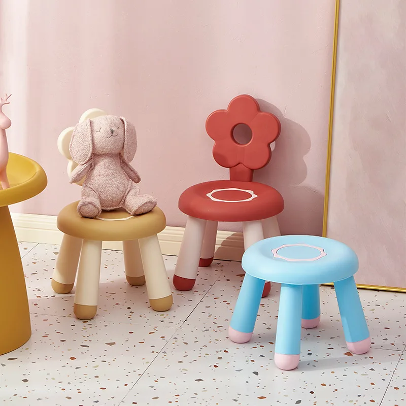 Plastic Back Chairs for Children, Simple Learning Chairs, Small Stools, Tables and Chairs