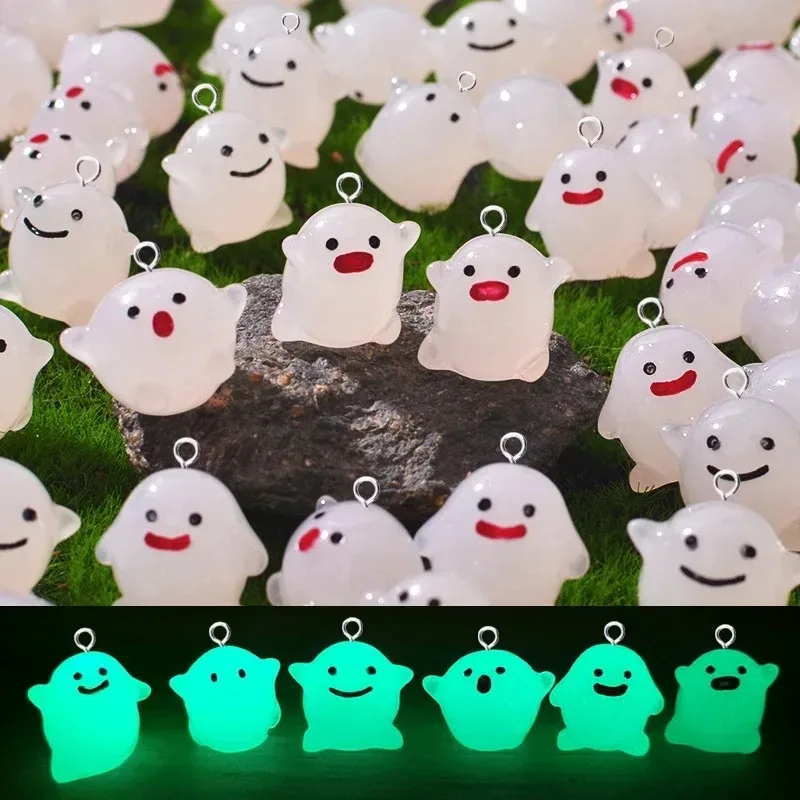 10Pcs Lovely Glow In The Dark White Ghost Resin Charms Kawaii Mini Pendants DIY Craft Findings For Earrings Keychain Jewelry