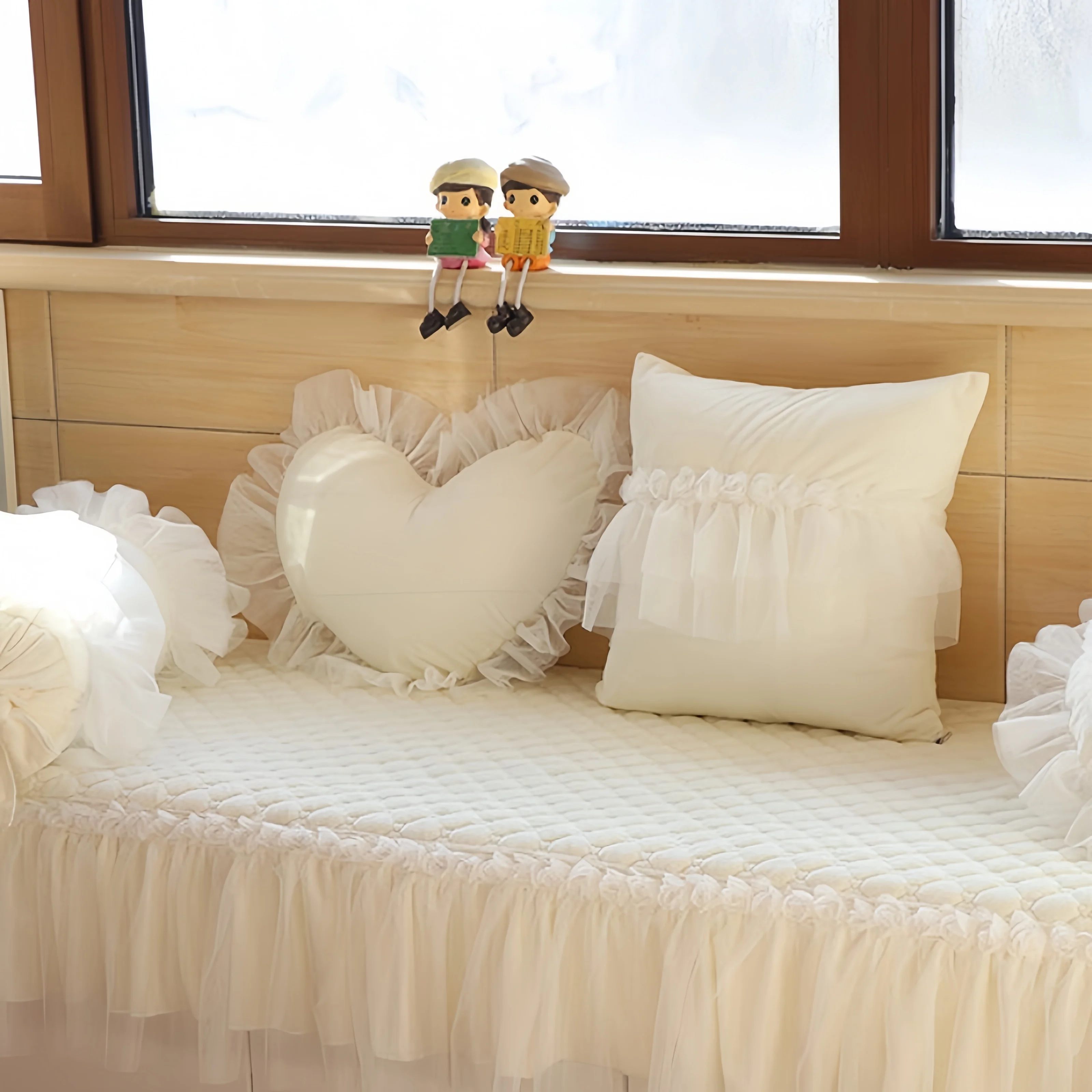 Lace-Trimmed Heart/Pumpkin/Candy Pattern Pillow Sofa & Bay Window Cushion Backrest