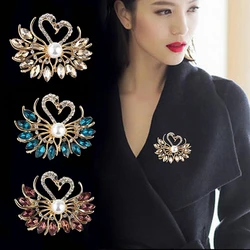 Cute Crystal Swan Brooch Pins Champagne Lovers Animal Rhinestones Brooches For Women Wedding Scarf Jewelry Vintage Lapel Pins