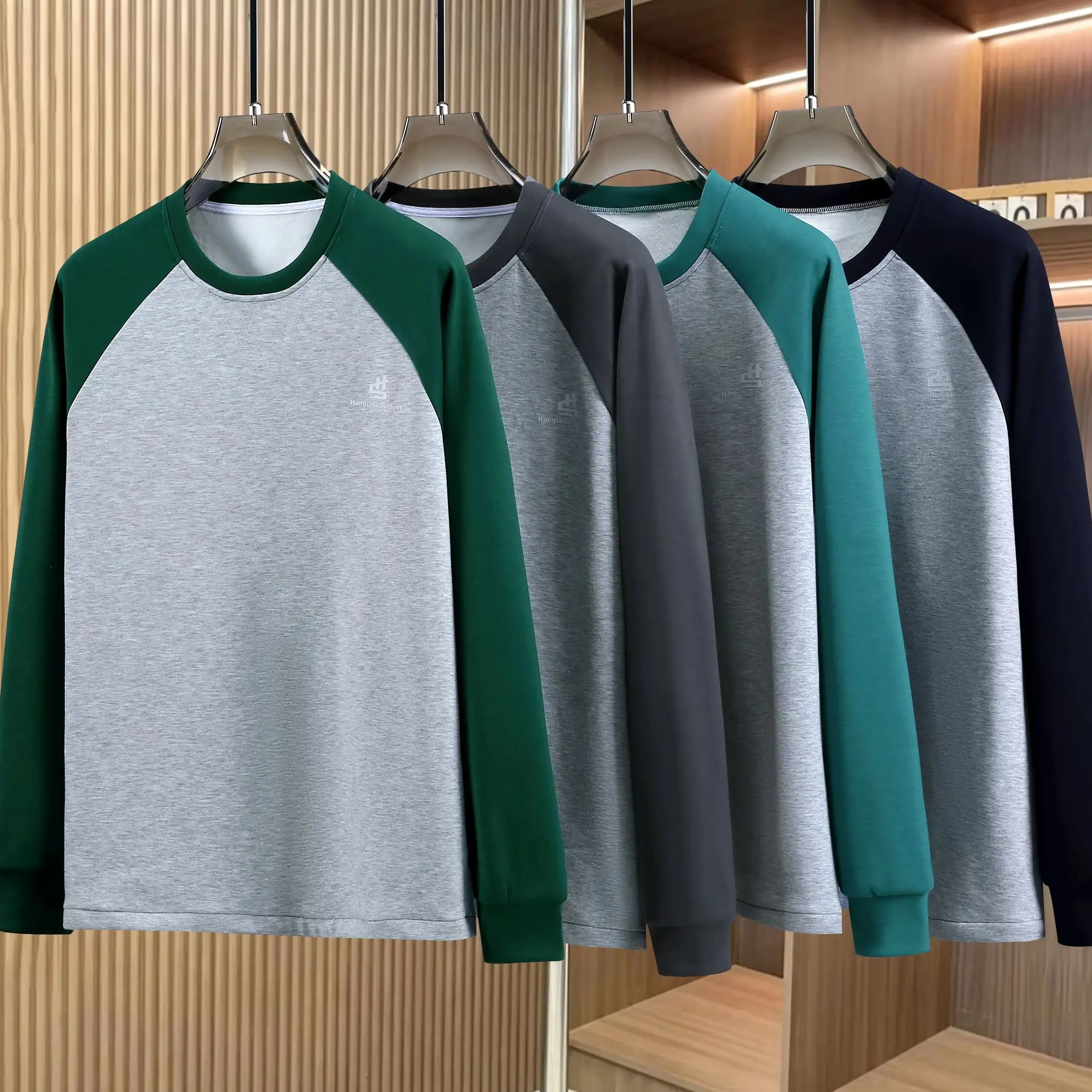 Camiseta masculina de manga comprida estilo raglan, casual, com gola redonda, estampa colorida em blocos, blusa de primavera/outono, camiseta folgada.