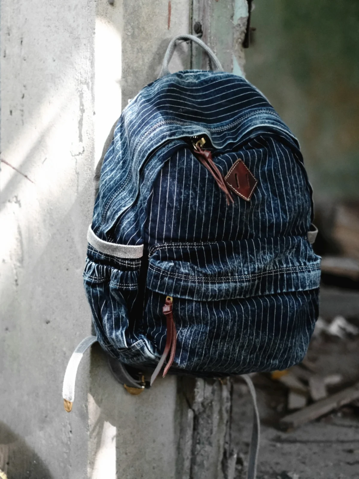 Handgefertigter Niche Denim Heavy Washed-out Vintage Locomotive Distressed Rucksack