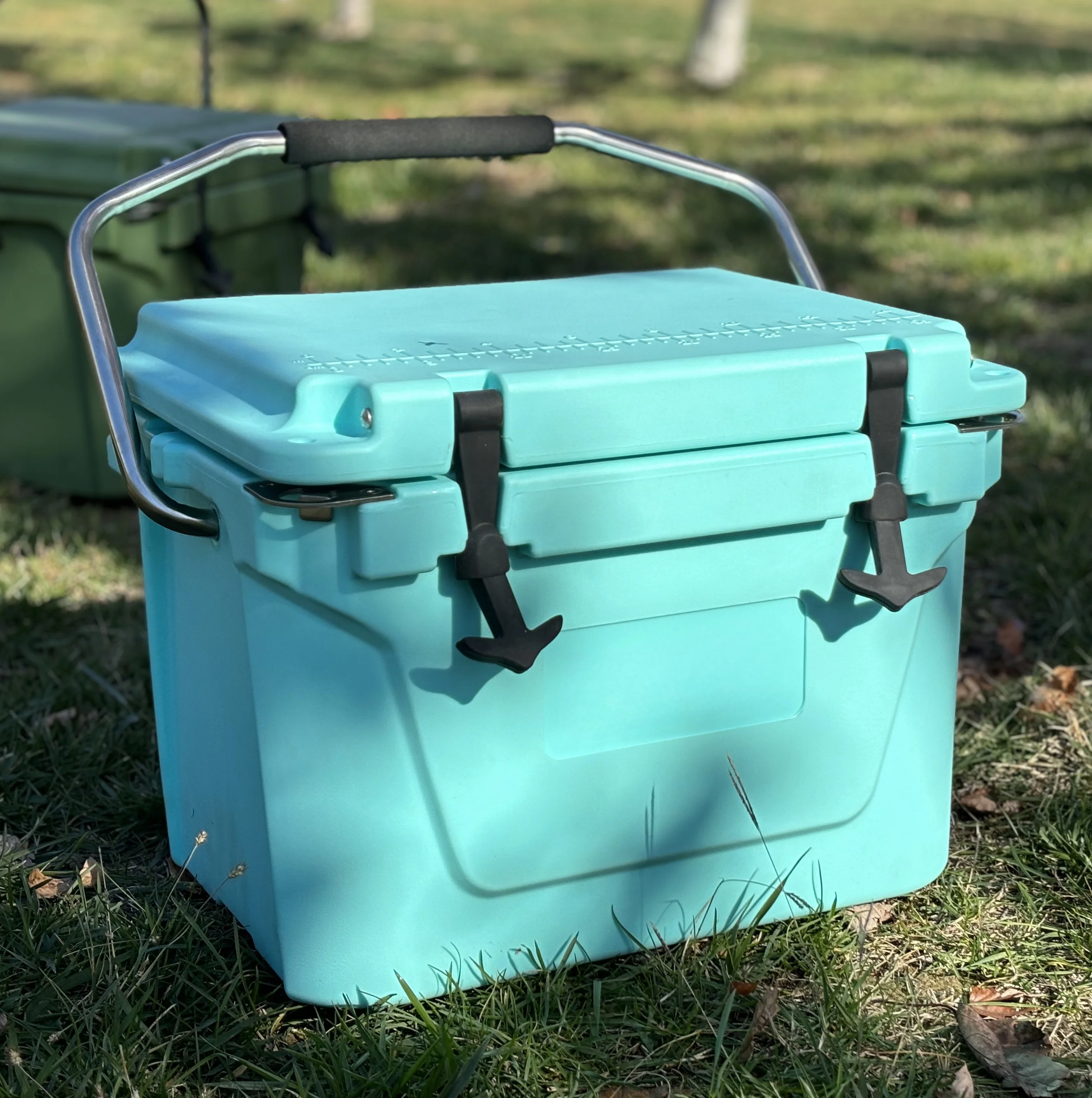 High Performance Portable Outdoor Camping Picnic Insulated Food Hard Plastic Freezer
