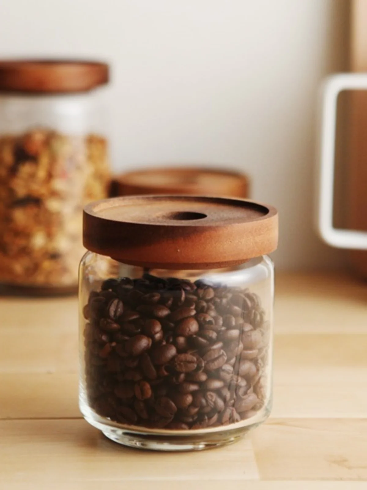 

Прозрачная стеклянная банка для хранения продуктов на кухне, кофейных зерен, чая, с деревянной крышкой, круглая, экологичная.