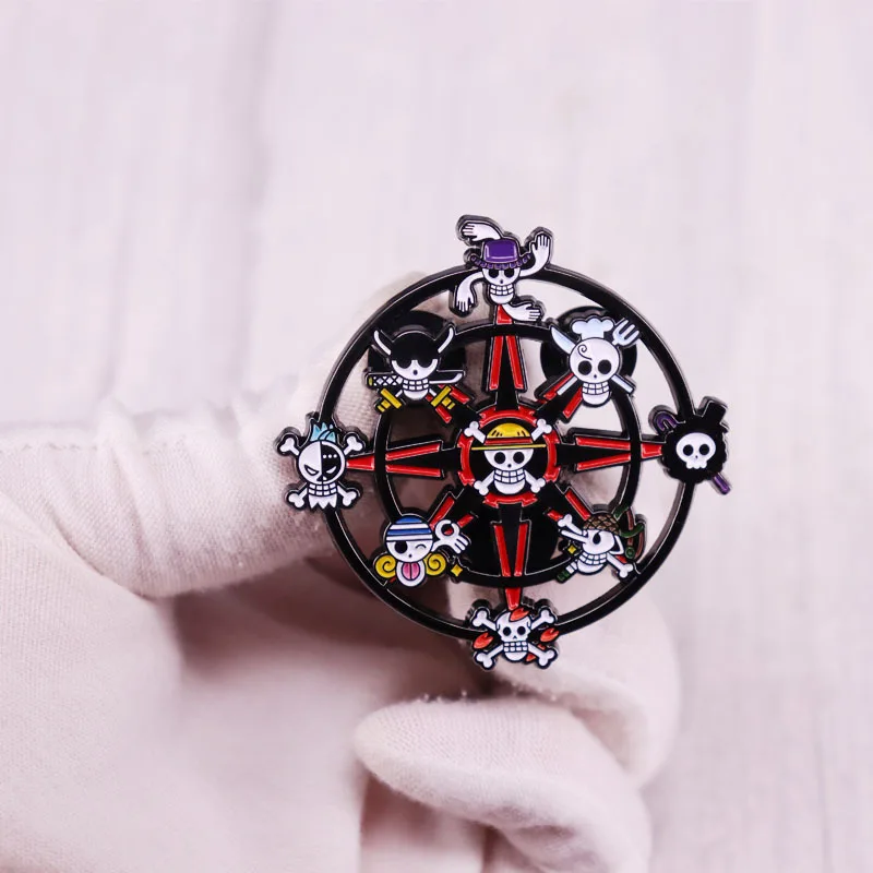 

Anime Skull Skeleton Brooch Pins Classic Cartoon Figure Pirate Adventure Theme Logo Badge Enamel Lapel Pin Jewelry Accessories