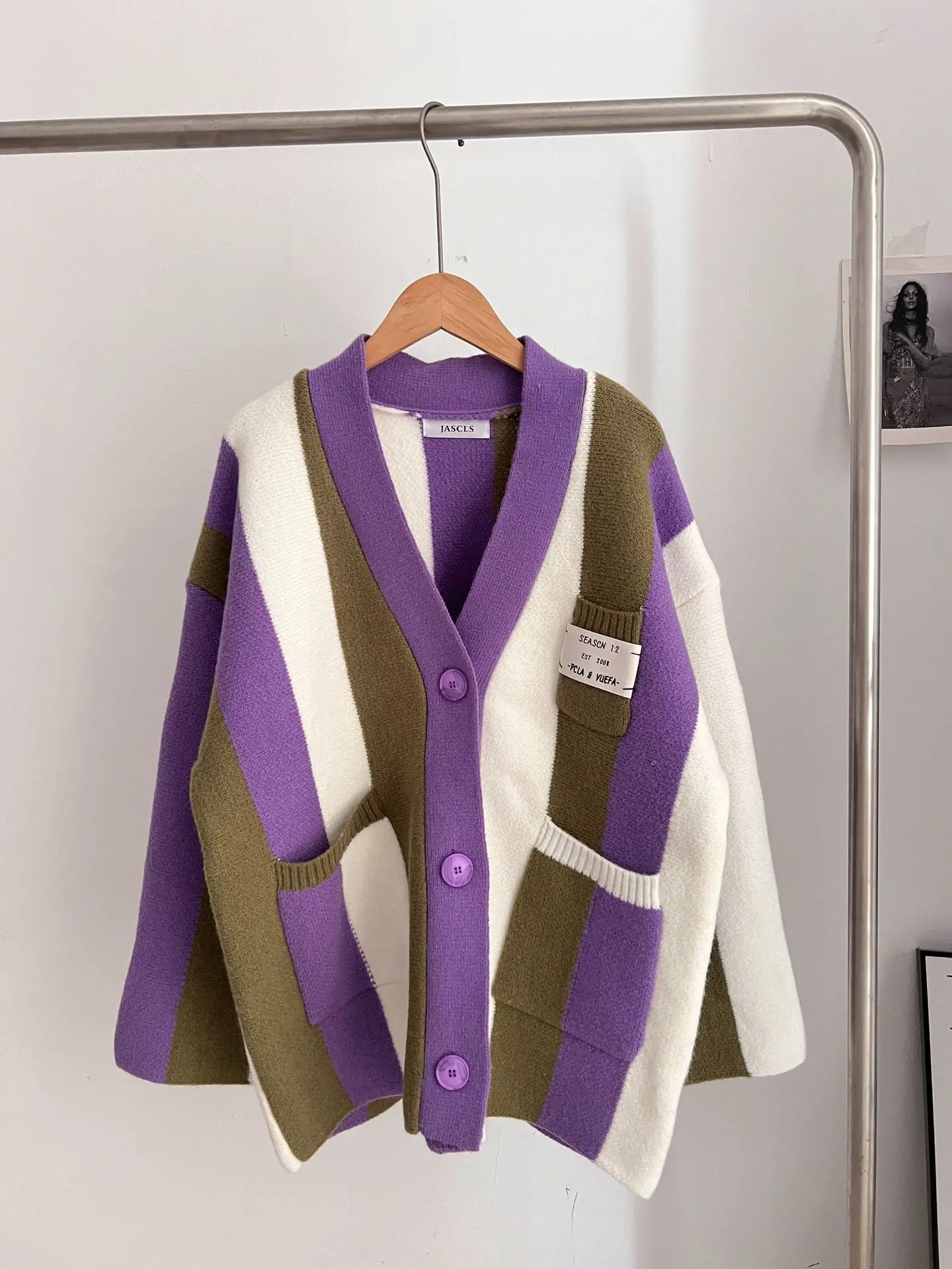 Gestreepte trui met enkele rij knopen V-hals truien Gebreid vest Truien met lange mouwen Casual losse 2025, lichte stretchzakken