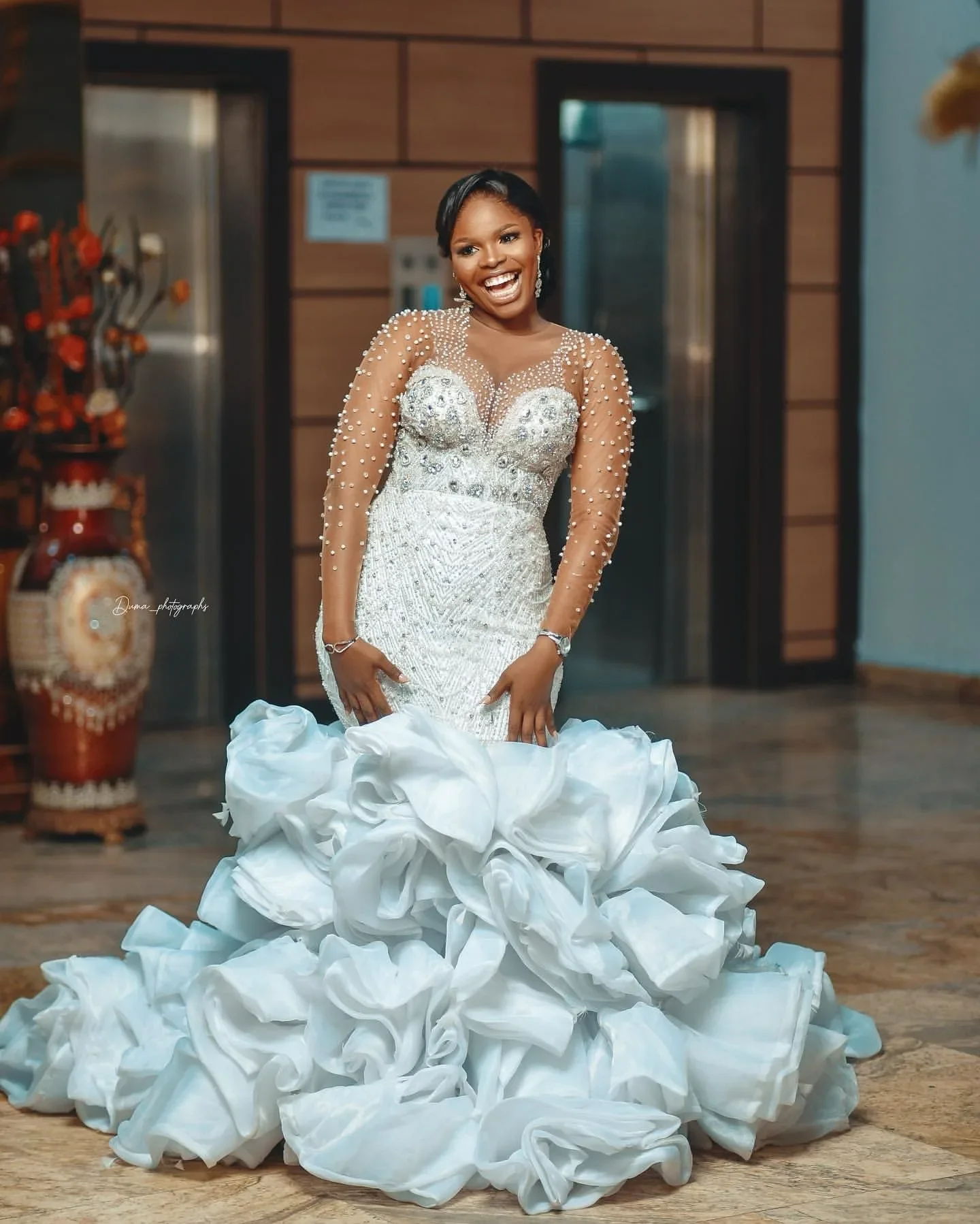 

Customized O-Neck Shinny Full Beads Crystals Mermaid Arabic Aso Ebi Wedding Dress Long Sleeves Tiered Ruffles Bridal Gowns