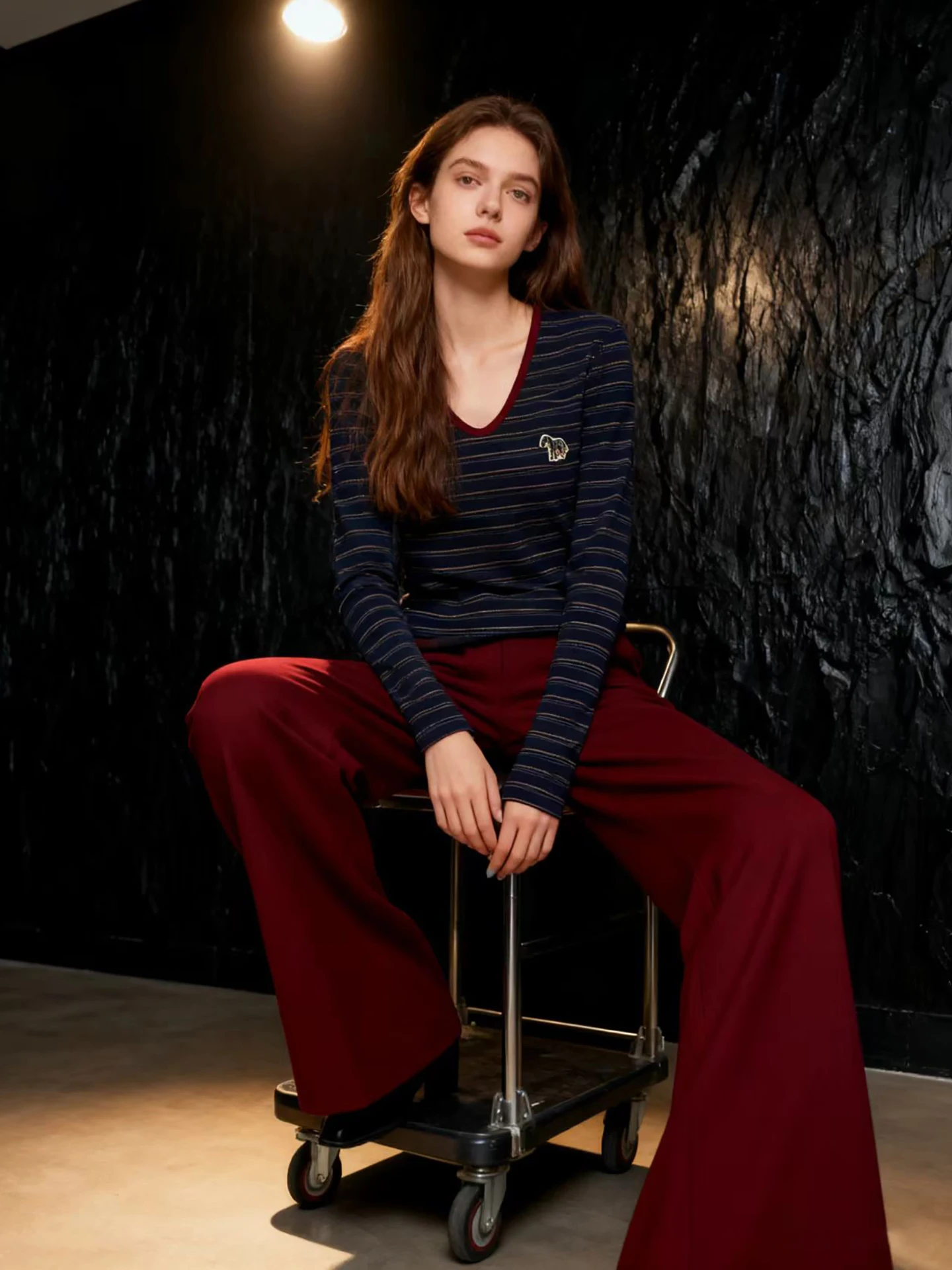 

HUAAPPUW Color Block Striped V-Neck Long Sleeve Slim Fit T-Shirt Women's Inner Wear Outer Wear Casual Breathable Cotton Blend