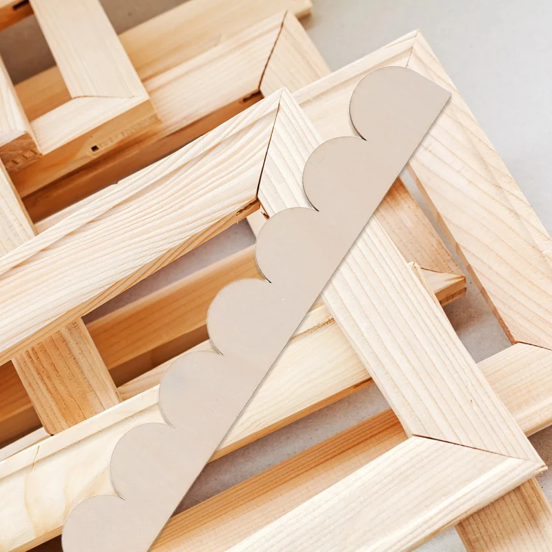 12pcs Wood Border Trim Scalloped Unfinished Decorative Edge Wooden Strips Moulding Christmas Crafts Wall Cabinet Home Decoration