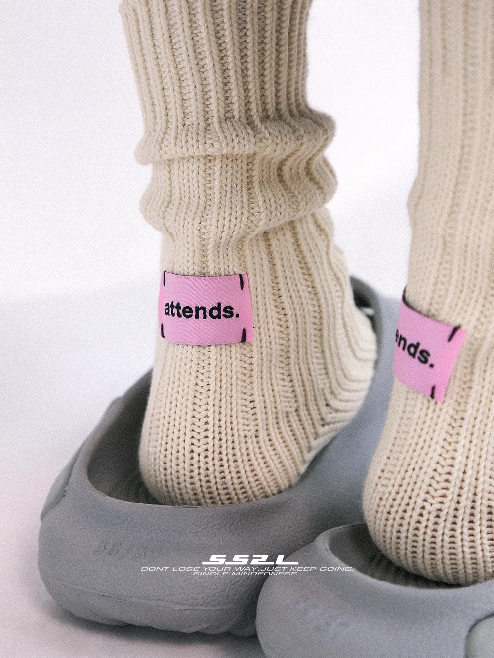 Mid-Calf Length Socks Cotton Solid Color Retro Pink Label Thick Knitted for Men and Women Same Style Four Seasons Universal 2Pcs