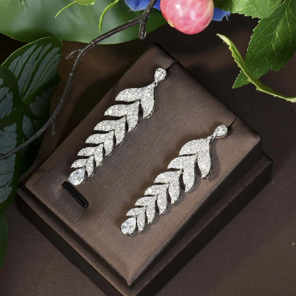 

HIBRIDE Creative Feeling Tassel Leaf Shape Shiny Cubic Zirconia Drop Earrings for Women Commuter Party Engagement Jewellery E46