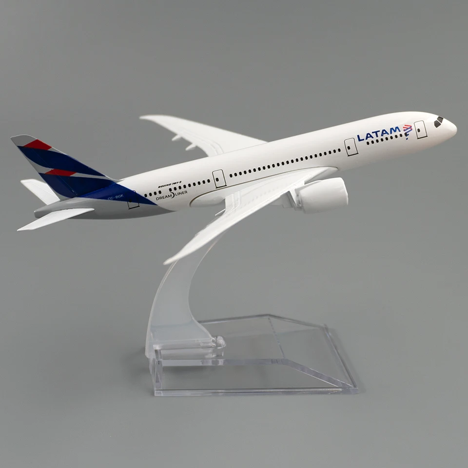 1/400スケール ボーイング787 LATAM航空 模型飛行機 14cm 合金製 B787