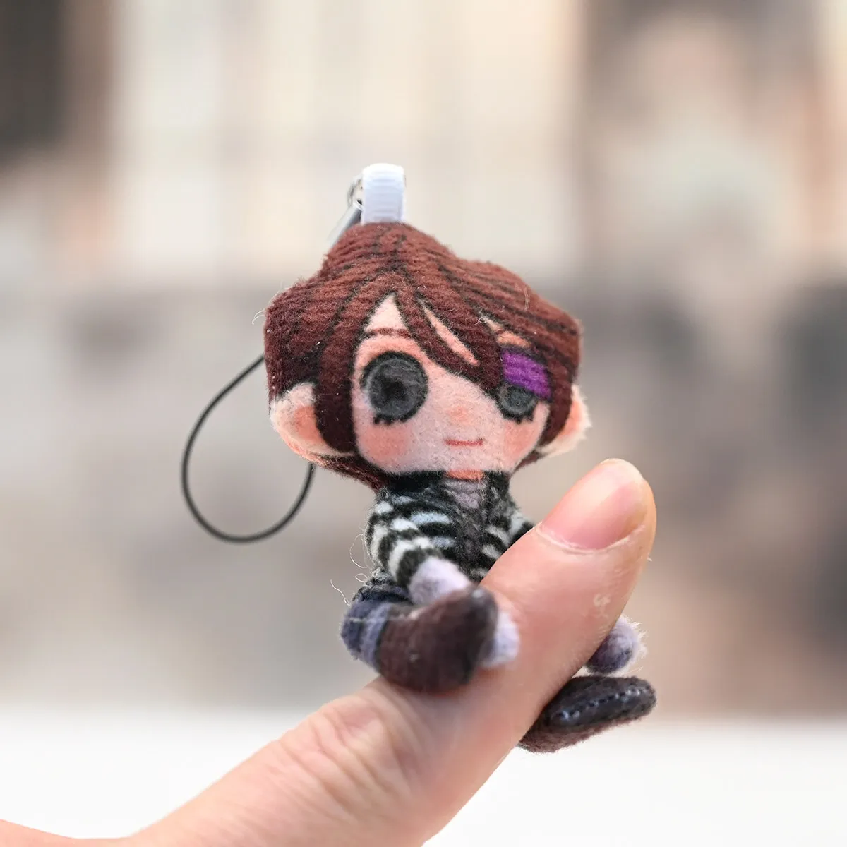 Hot 5cm Identity V Prisoner Luca Balsa Mini Finger Doll Keychain Cute Game Peripherals Decorative Backpack Keychain Fans Gift - view 4