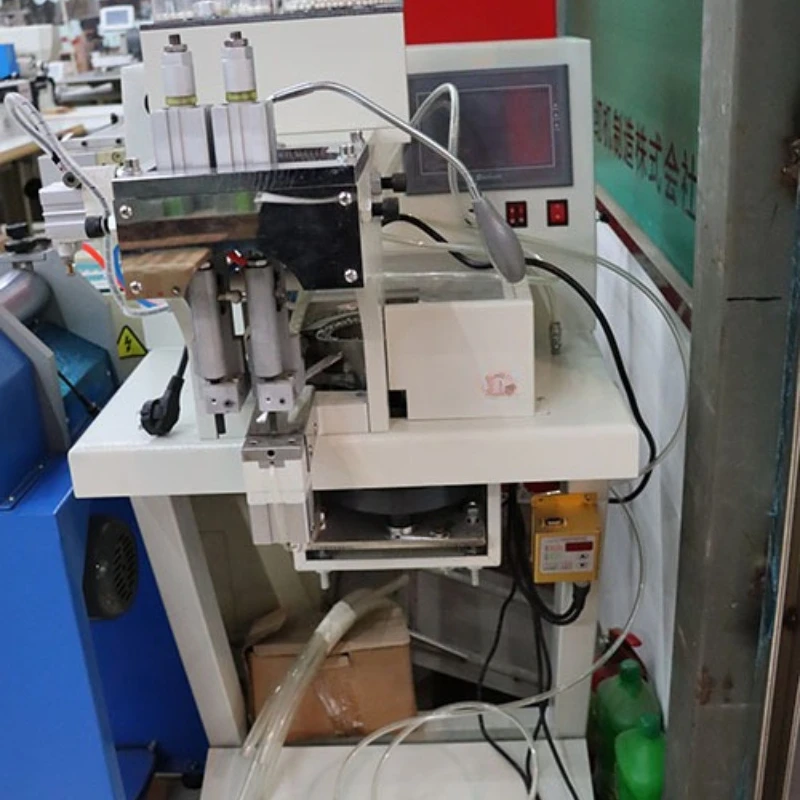 Automatic double-head nailing machine, automatic mold changing two-color double-head nailing machine