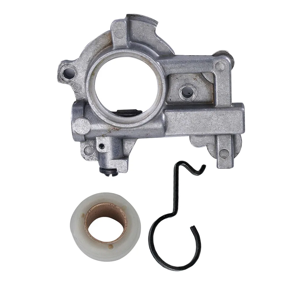Kit oliatore pompa olio di ricambio per parti di oliatura con molla a vite senza fine adatta per motoseghe modello 066 MS650 e MS660