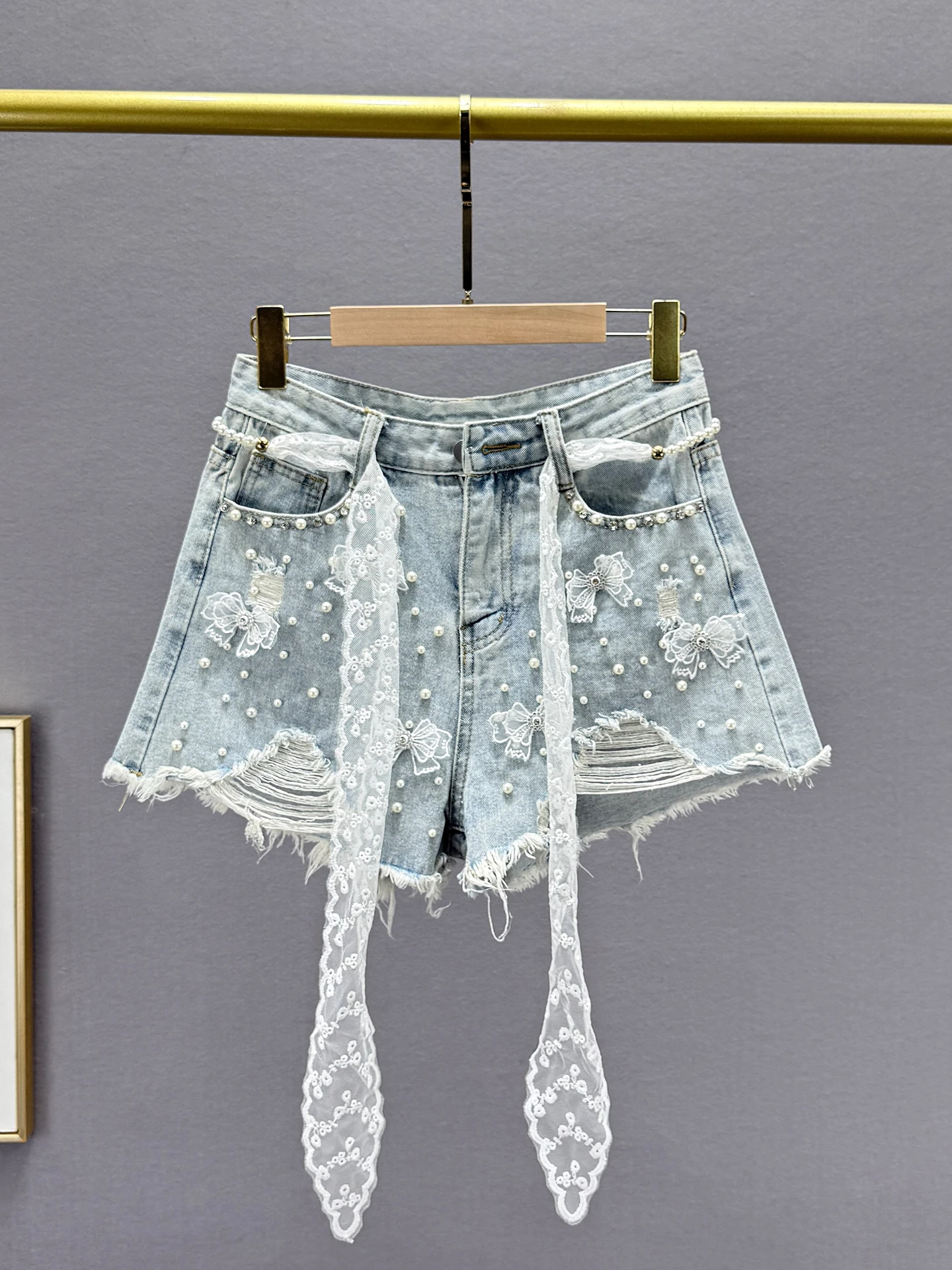 

High Waist Diamond Embellied Denim orts Women's Trendy Summer New Hole Punching Hot Pants Heavy Du Beading Casual Sle