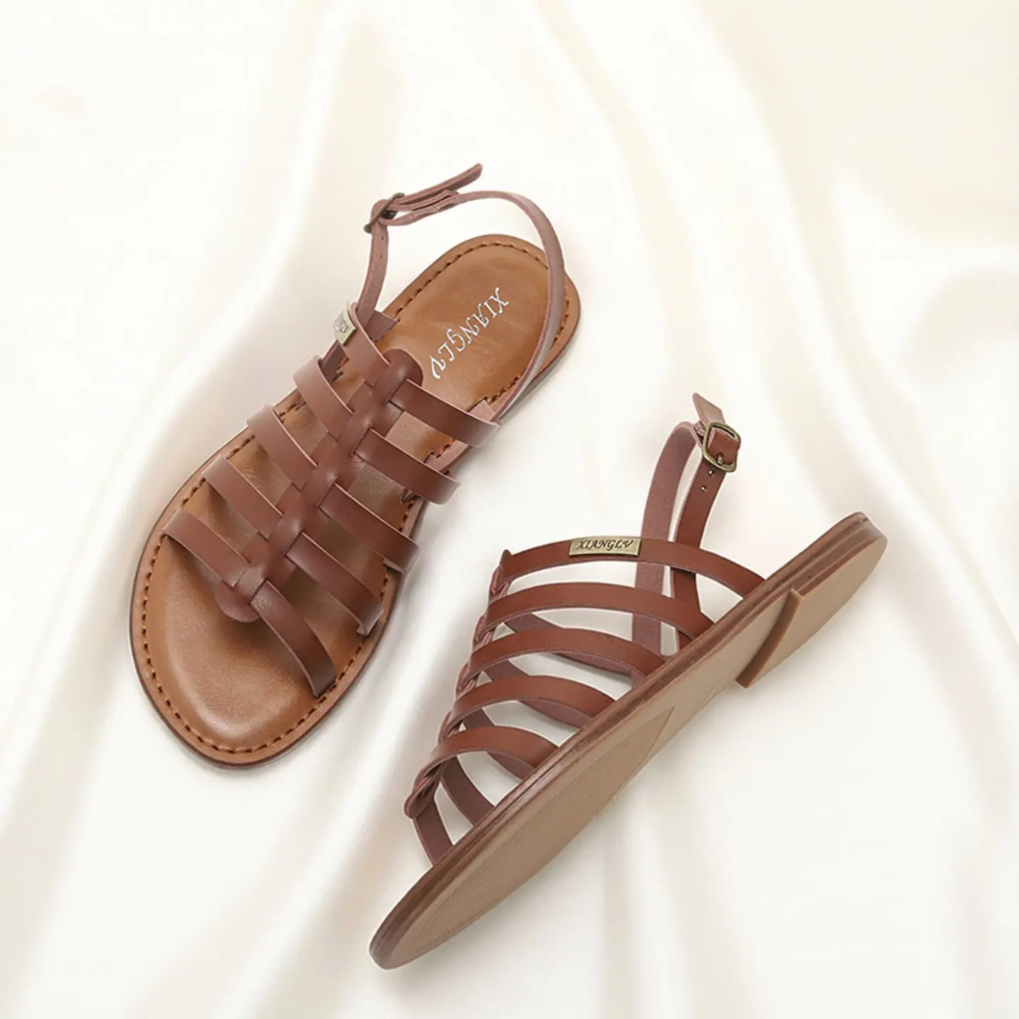 

Retro Bohemian Roman Sandals Open Toe Soft sole Buckle Flat Sandals Fashion Outdoor Beach Casual Women Shoes Large size 42