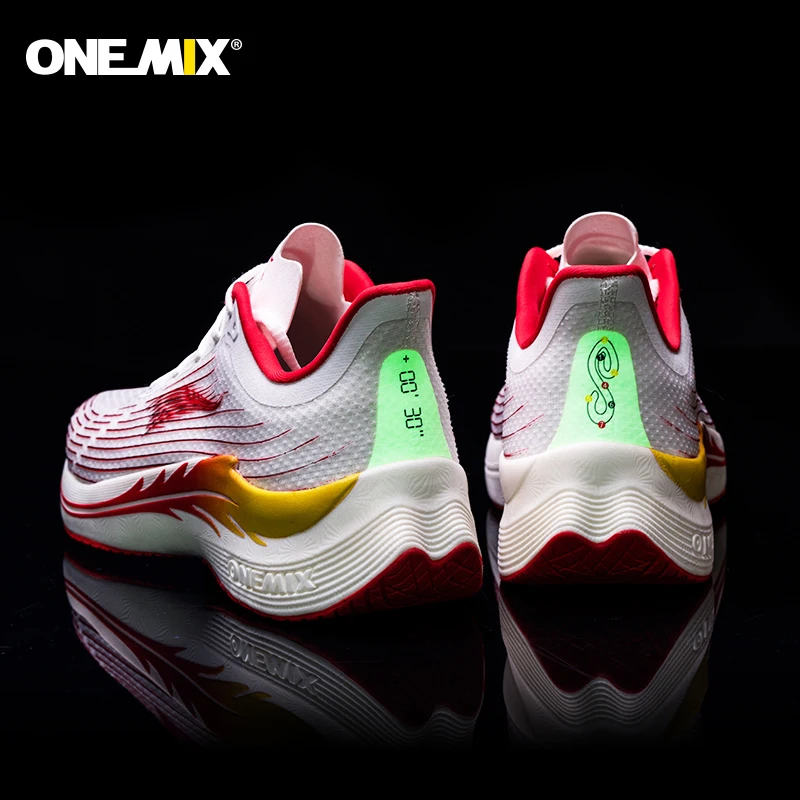 ONEMIX 2024 Breathable Running Shoes Men Sports Wild Casual Soft Comfortable New Trend Walking  Outdoor Male Sneakers