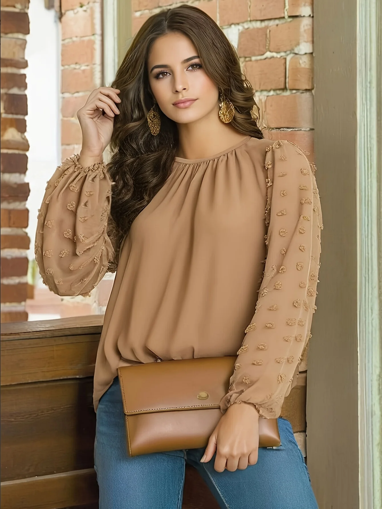 بلوزة نسائية برقبة دائرية على شكل جمل وأكمام منتفخة شفافة مزخرفة - ملابس كاجوال أنيقة