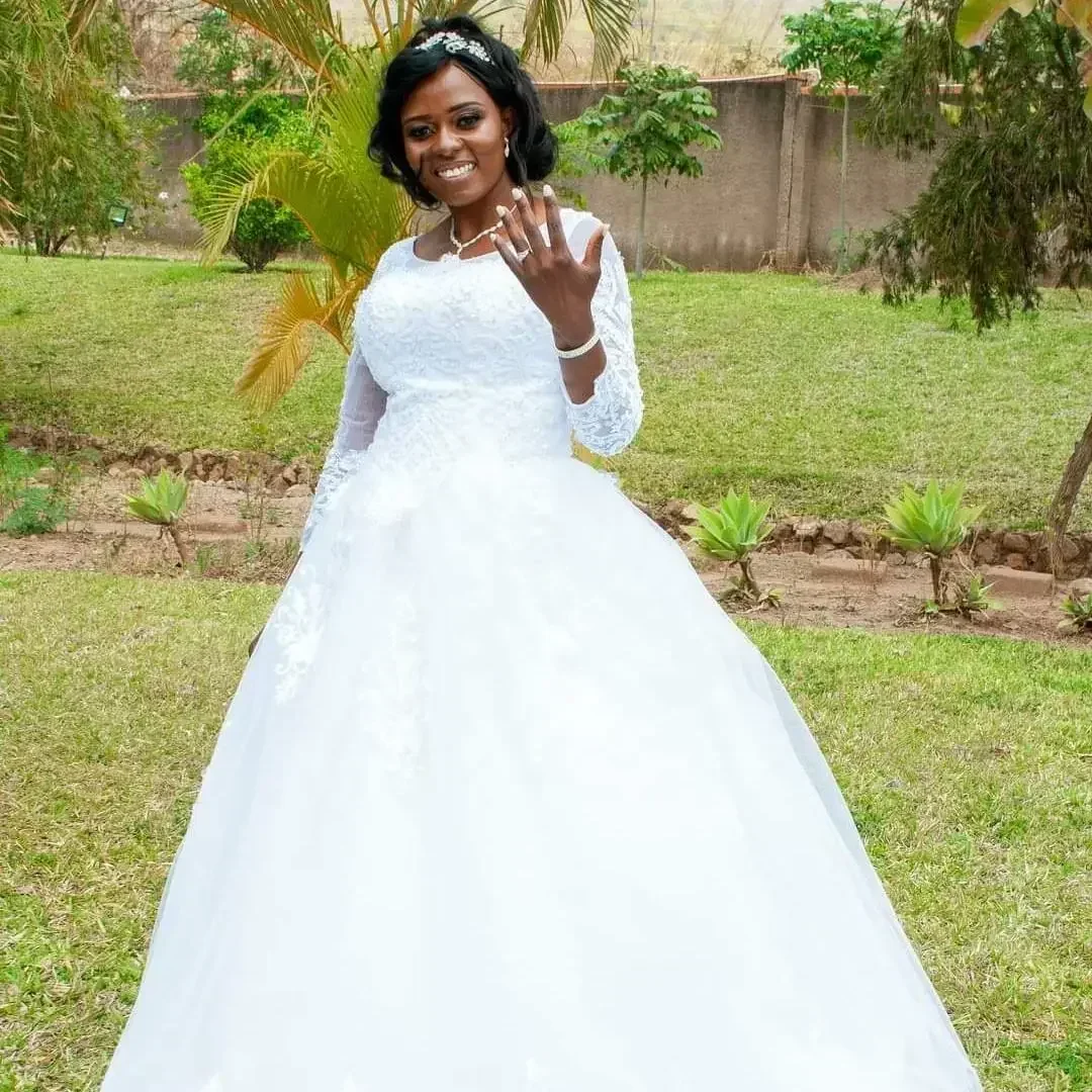 Maßgeschneidertes Design für afrikanische schwarze Frauen, Hochzeit, 3/4-Ärmel, Ballkleid, Applikation, Brautkleid 2023