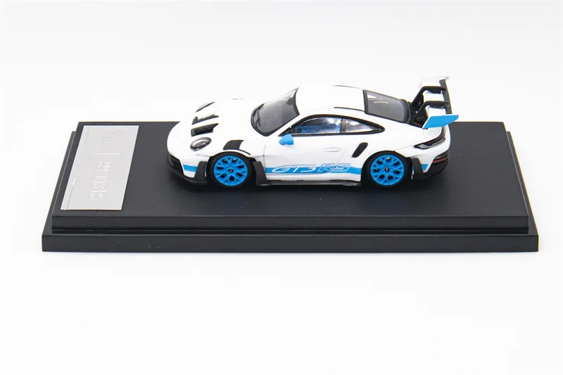 

TPC 1:64 911 992 GT3 RS white Blue wheels Diecast Model Cars