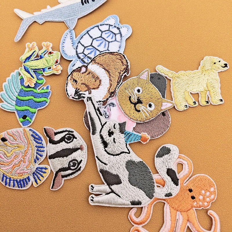 Desenhos animados Bordados Patches, DIY, Animal Bonito Tartaruga Tubarões Ferro em Pano Adesivos, Saco de Roupas, Chapéu Acessórios, Menino, Menina, Kids Gifts