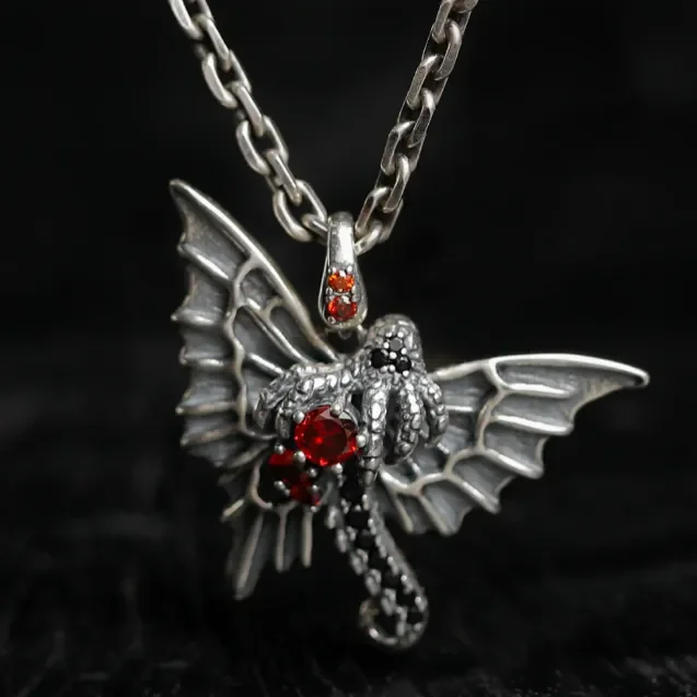 

American Style Retro Silver Color Butterfly Wings Squid Pendant Necklace Men's Rock Hip Hop Band Jewelry Necklace Accessories