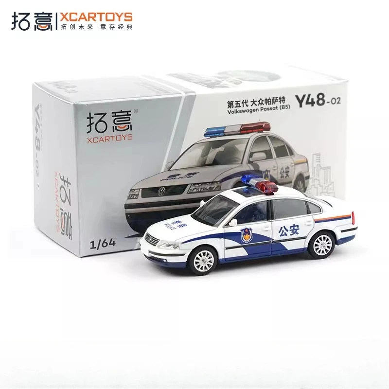 

Литой под давлением масштаб 1/64 VW Passat 110, полицейская модель автомобиля из сплава, Коллекционная игрушка, подарок, сувенир, украшение для дисплея