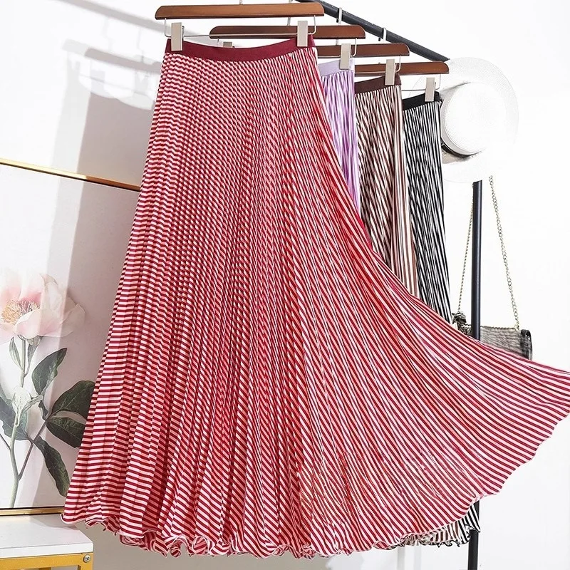 กระโปรงยาวทรงเอพลีทลายทางสีแดงสไตล์วินเทจสำหรับผู้หญิง เอวสูง ทรงหลวม สไตล์ลำลอง กระโปรงยาวพลิ้วไหว  ชุดฤดูใบไม้ผลิ/ฤดูร้อน 2026